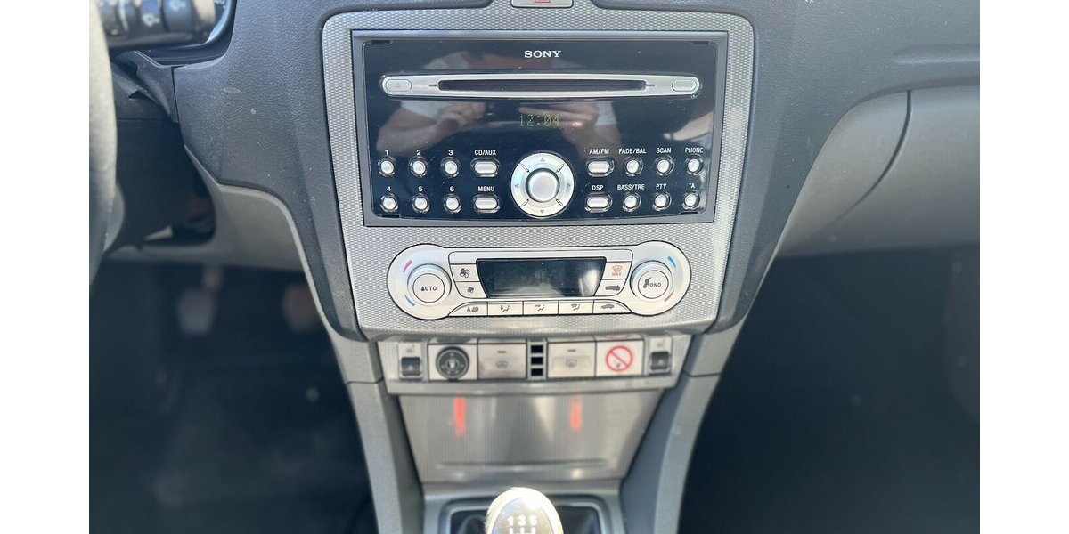 Ford Focus Titanium / LPG / Sitzheizung / Xenon / AHK 299.000 km 2.900 &euro; Mönchengladbach 41066