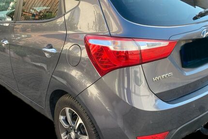 Hyundai ix20 50.000 km 11.200 € Stuttgart 70186