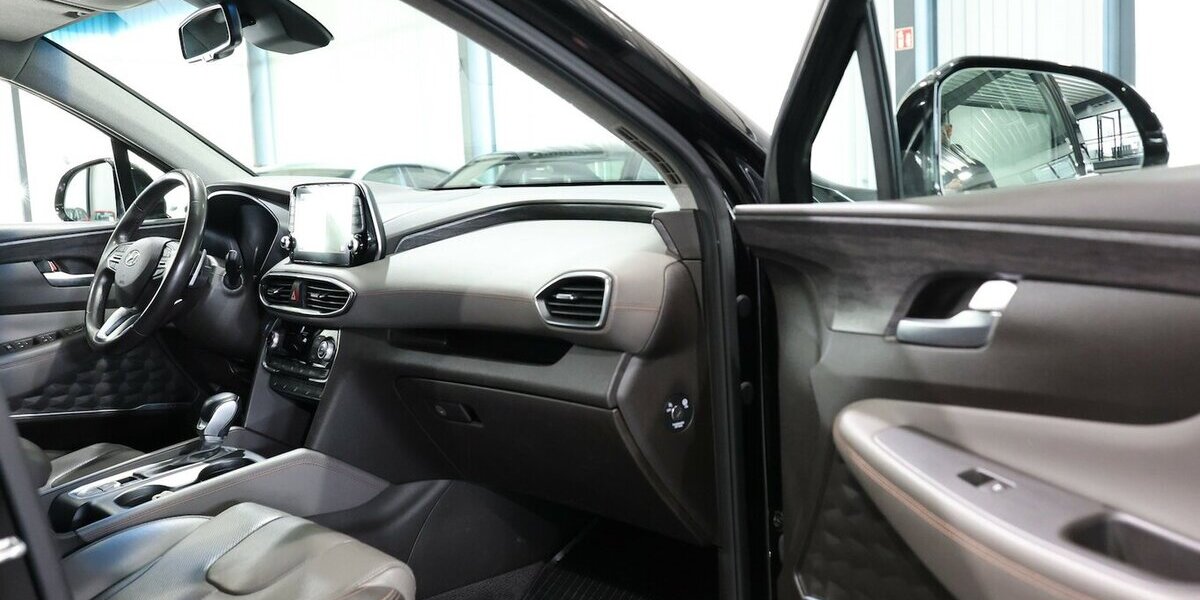 Hyundai Santa Fe 2.2 CRDI 4WD PREMIUM / VOLLAUSSTATTUNG 90.000 km 24.991 &euro; Hamm 59077