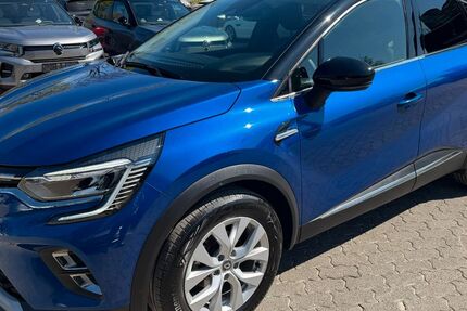 Renault Captur 45.523 km 14.990 &euro; München 81827