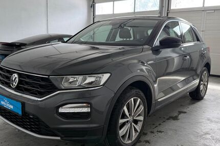 VW T-Roc 149.700 km 17.999 € Landau a.d.Isar 94405
