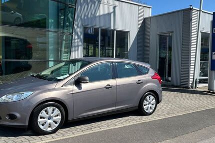 Ford Focus 140.000 km 5.250 &euro; Niestetal bei Kassel 34266