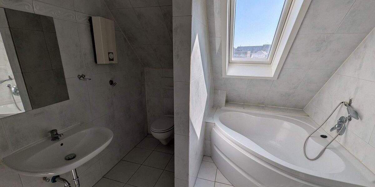 Etagenwohnung Troisdorf Troisdorf-Mitte - 4 Zimmer, 83 m&sup2;, 236.000&euro; | Angebot:24780452