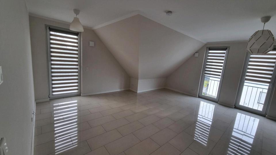Dachgeschoßwohnung Jüterbog - 4 Zimmer, 84 m&sup2;, 1.399&euro; | Angebot:27623146