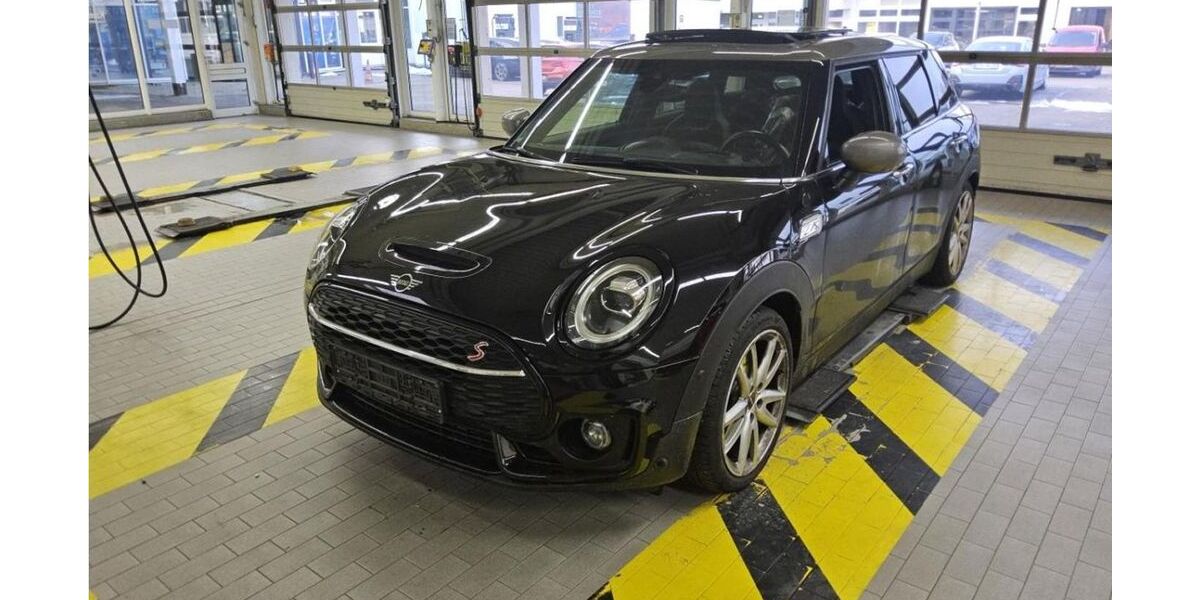 Mini Cooper S Clubman 40.859 km 22.885 &euro; Uetersen bei Hamburg 25436