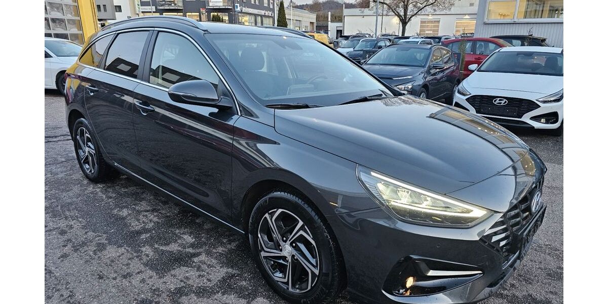 Hyundai i30 33.485 km 19.950 &euro; Leonberg 71229