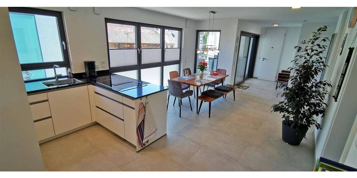 Etagenwohnung Überlingen Überlingen - 3 Zimmer, 102 m&sup2;, 3.000&euro; | Angebot:22615951