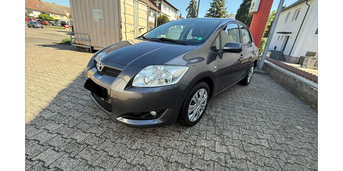 Toyota Auris 153.000 km 3.400 &euro; Schifferstadt 67105