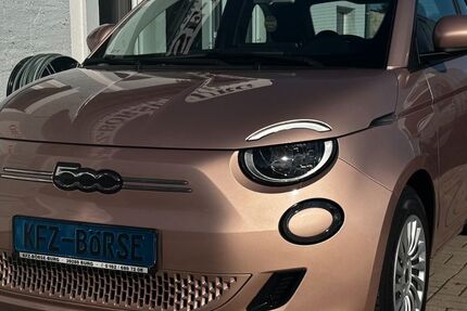 Fiat 500e 29.248 km 17.900 &euro; Burg 39288