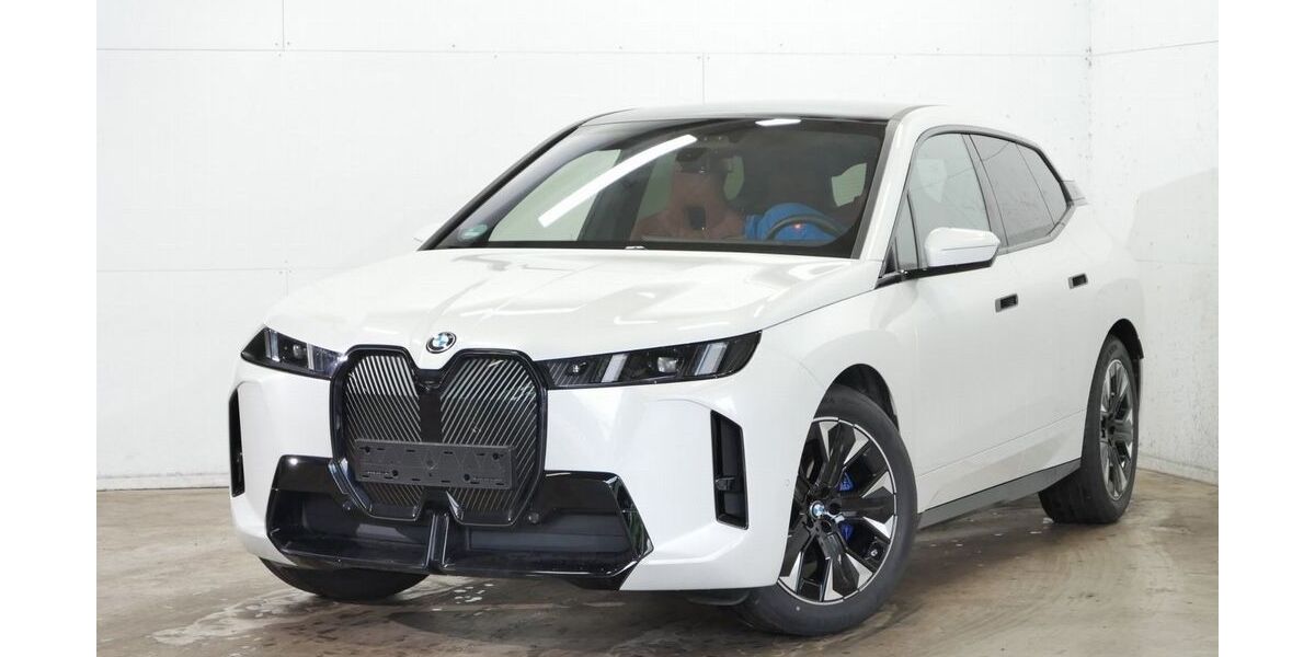BMW iX 7.500 km 87.200 &euro; Dillingen 89407