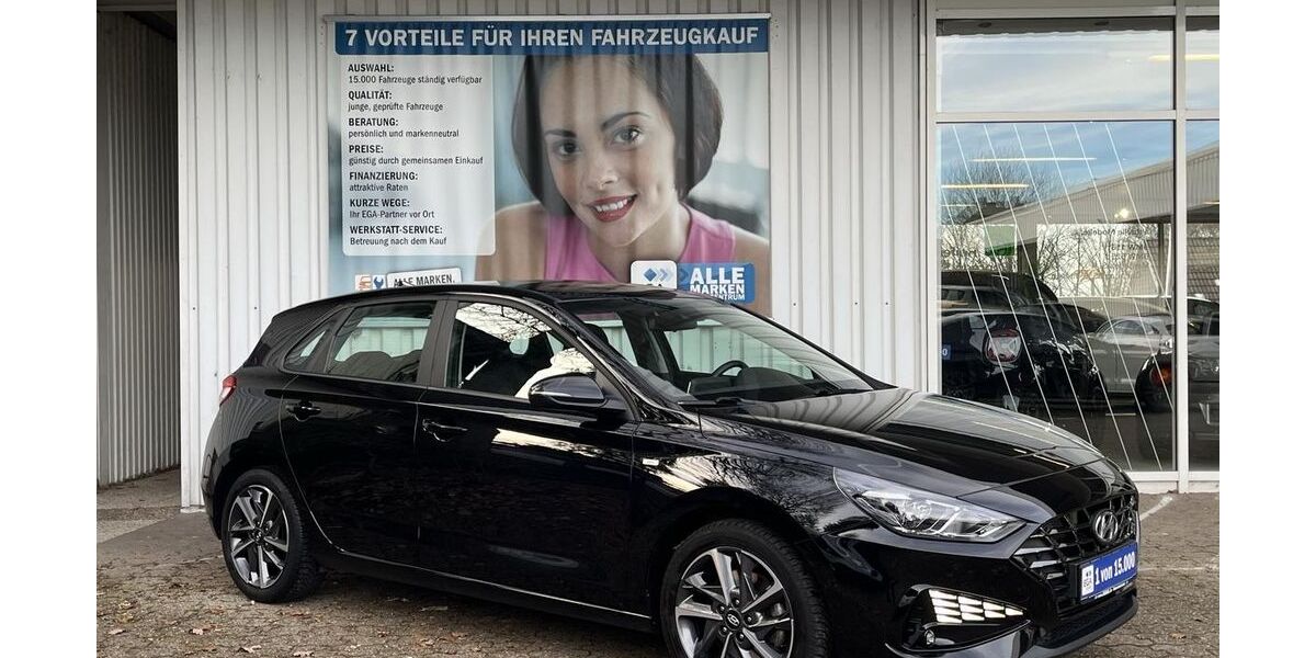 Hyundai i30 49.999 km 18.877 &euro; Wermelskirchen 42929