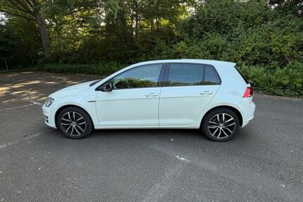 VW Golf 157.000 km 8.300 &euro; Ottweiler 66564