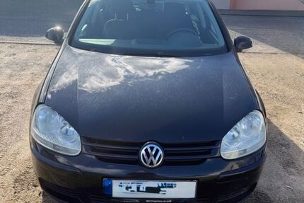 VW Golf 175.500 km 2.600 &euro; Limburg 65556