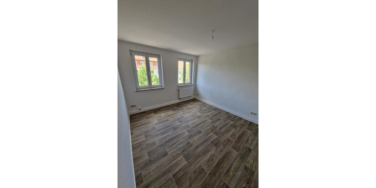 Dachgeschoßwohnung Gera Alt-Bieblach - 3 Zimmer, 65 m&sup2;, 365&euro; | Angebot:26380939
