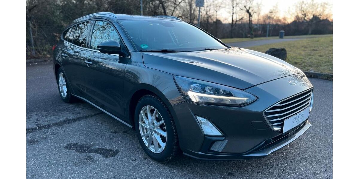 Ford Focus 101.617 km 12.799 &euro; Stuttgart 70469
