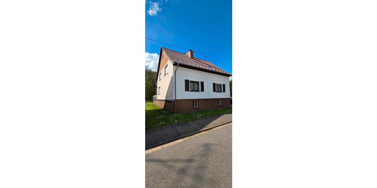 Einfamilienhaus Wadern - 8 Zimmer, 240 m&sup2;, 349.000&euro; | Angebot:26284900