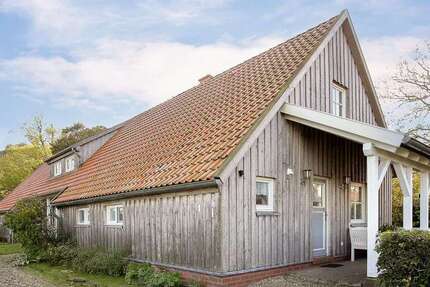 Haus Gingst - 10 Zimmer, 232 m&sup2;, 795.000&euro; | Angebot:23673941