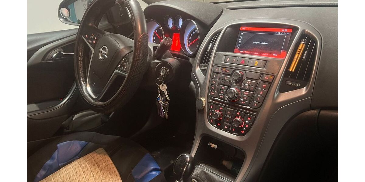 Opel Astra 128.300 km 6.499 &euro; Mannheim 68219