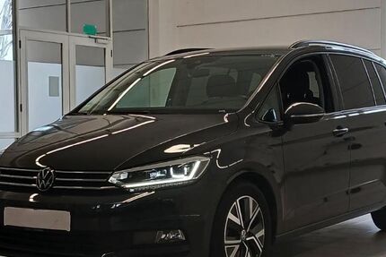 VW Touran 19.000 km 30.999 &euro; Meerbusch 40668