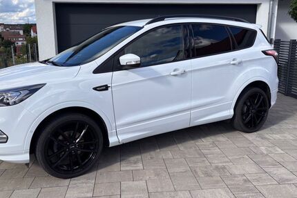 Ford Kuga 52.000 km 14.495 &euro; Hohenfels 92366