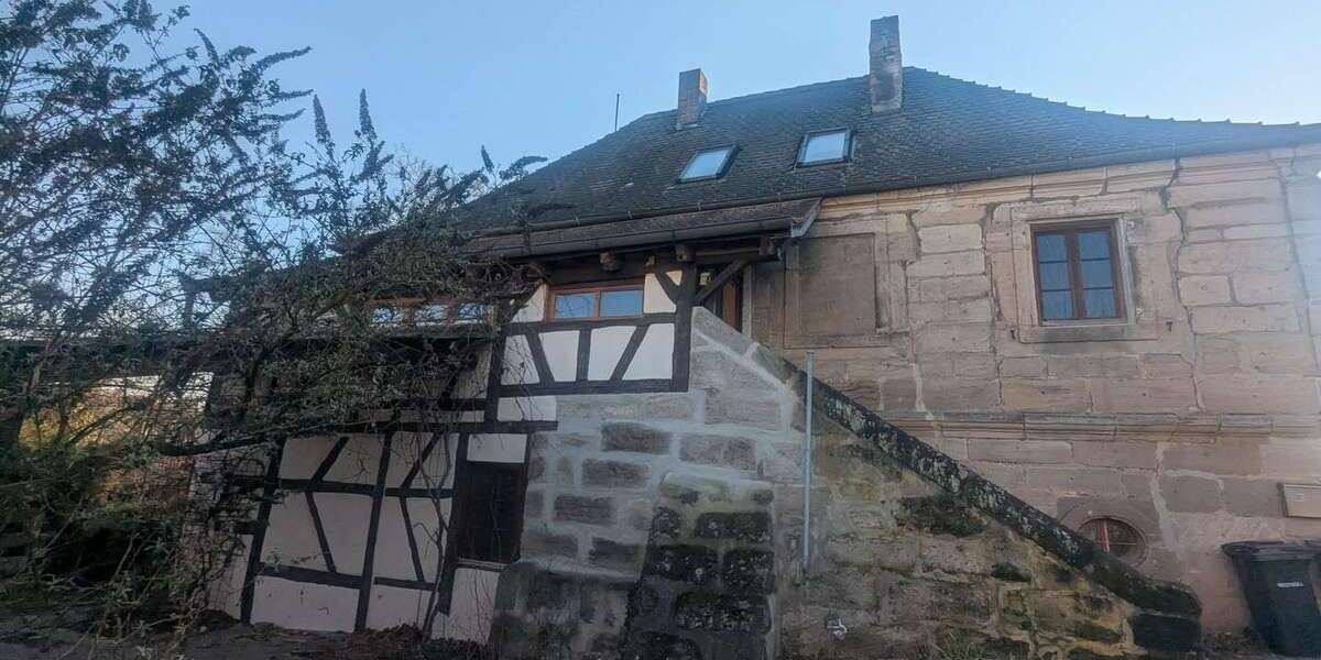 Etagenwohnung Hemhofen - 5 Zimmer, 150 m&sup2;, 1.050&euro; | Angebot:25401292