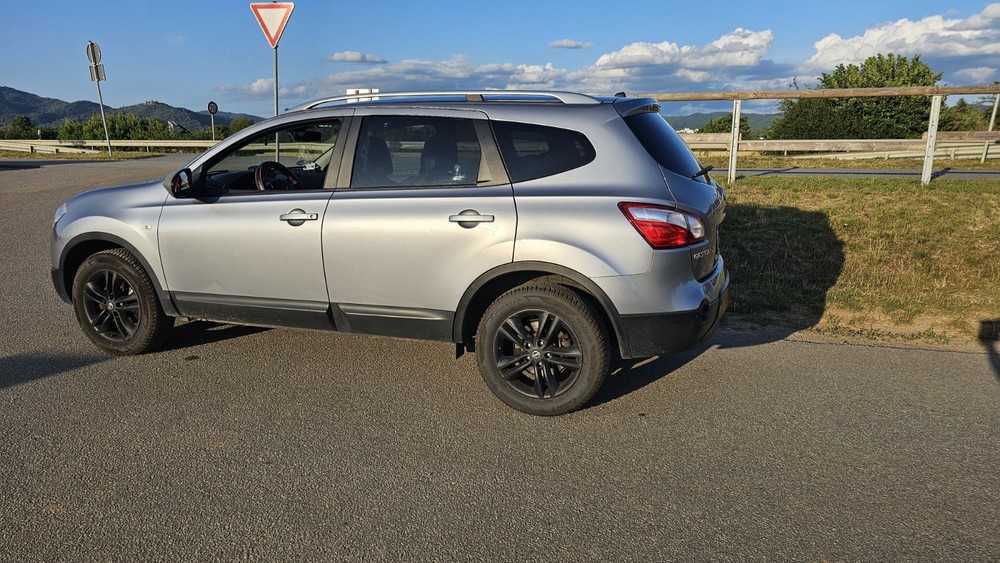 Nissan Qashqai 192.000 km 5.500 € Bensheim 64625