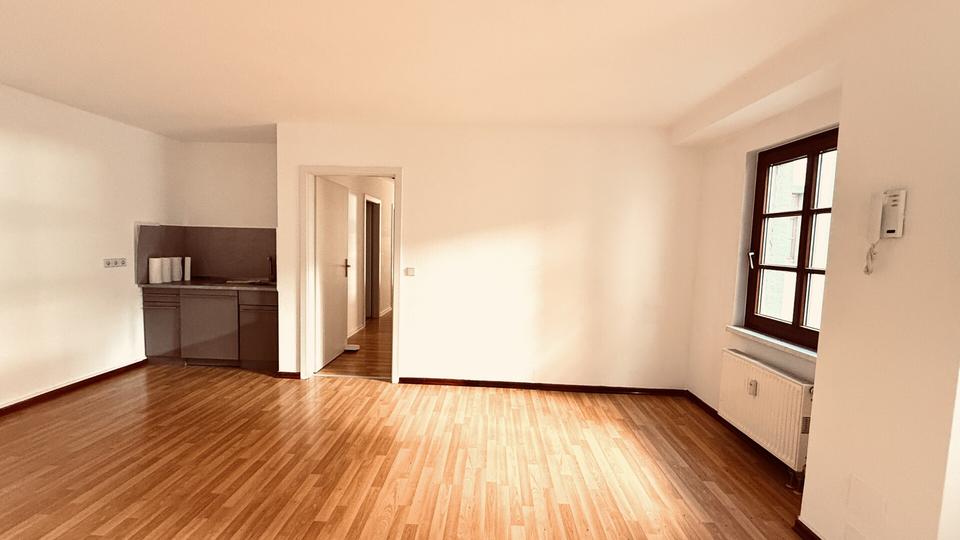 Etagenwohnung Meißen - 3 Zimmer, 110 m&sup2;, 660&euro; | Angebot:26336990