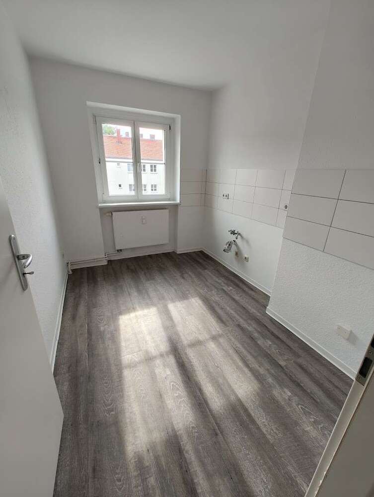 Wohnung zum Mieten in Brandenburg an der Havel 334 € 41.72 m²