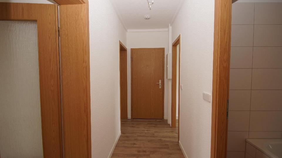 Etagenwohnung Dippoldiswalde - 3 Zimmer, 59 m&sup2;, 363&euro; | Angebot:26130446
