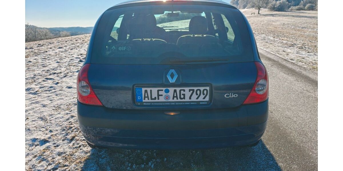Renault Clio 135.000 km 2.350 &euro; Duingen 31089