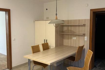 Geräumiges Haus mit Innenhof und Nebengebäuden in GangeltStahe zimmer