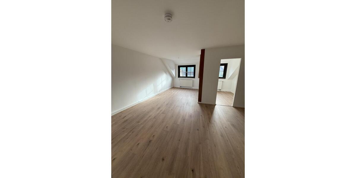 Etagenwohnung Kahla - 2.5 Zimmer, 68 m&sup2;, 650&euro; | Angebot:25806483