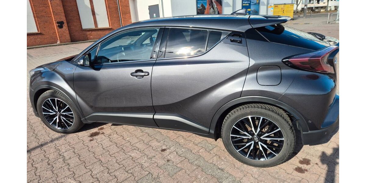 Toyota C-HR 85.000 km 17.800 &euro; Berlin 10315