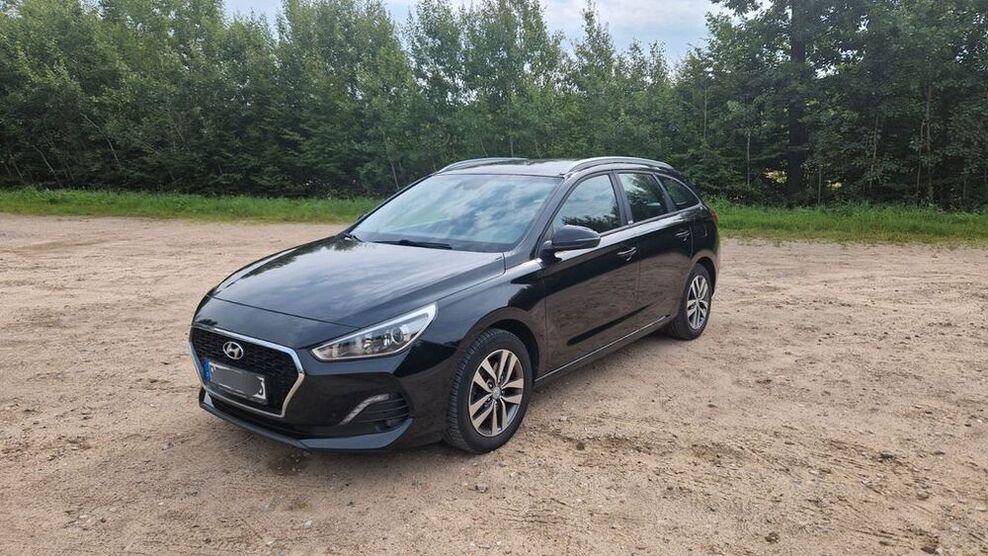 i30