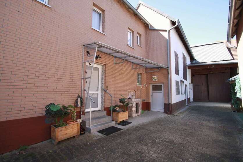 Haus zum Kaufen in Hünstetten 296.000 € 137.7 m²