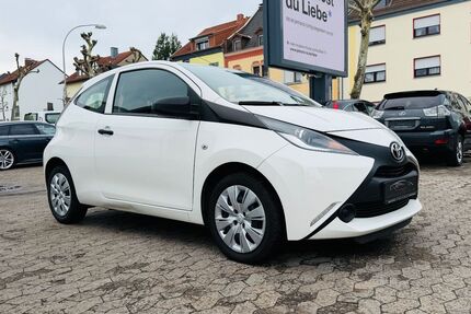 Toyota Aygo (X) 195.000 km 4.400 &euro; Saarbrücken 66115