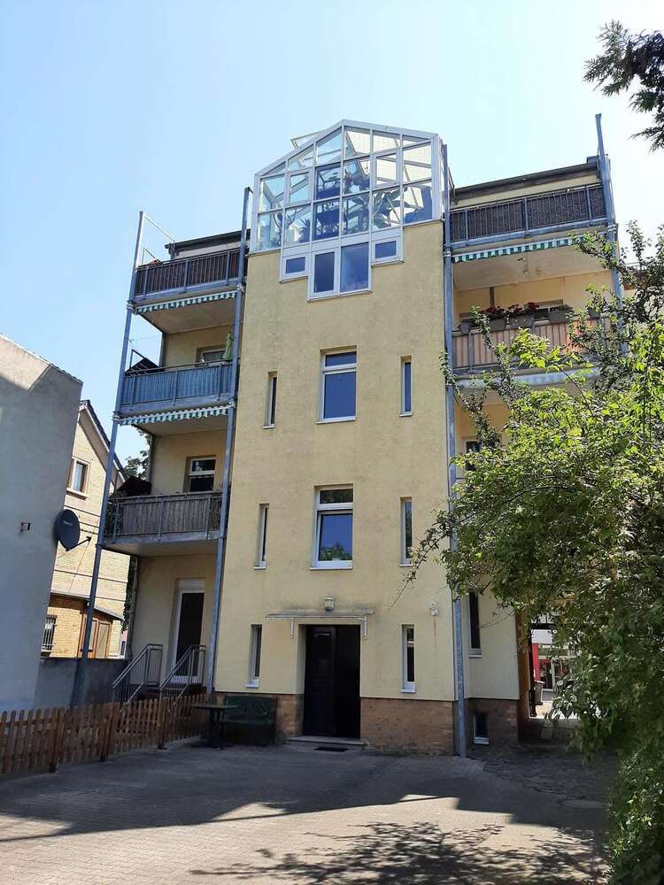 3-Zimmer-EG-Wohnung mit TERRASSE