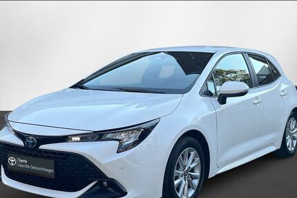 Toyota Corolla 25.741 km 23.990 &euro; Berlin 13403