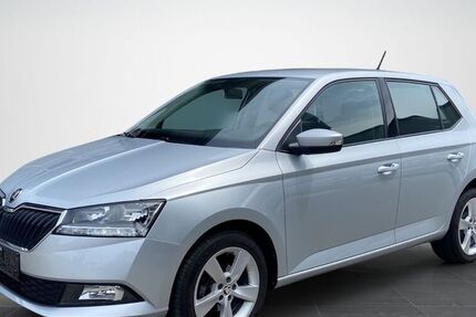 Skoda Fabia 53.137 km 9.749 &euro; Hengersberg 94491