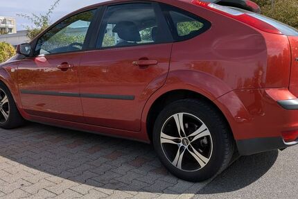 Ford Focus 186.300 km 800 &euro; Würzburg 97074