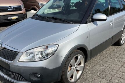 Skoda Fabia 92.356 km 6.390 &euro; Elsterwerda 04910