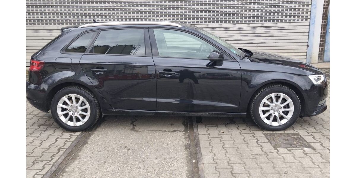 Audi A3 193.914 km 8.000 &euro; Stuttgart 70376