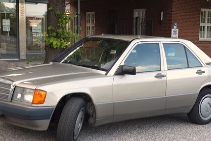Mercedes-Benz 190 314.600 km 5.600 € Hamburg 22089