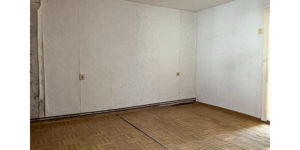 Reihenhaus Kirchberg - 2 Zimmer, 93 m&sup2;, 48.000&euro; | Angebot:24704852