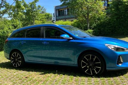 Hyundai i30 82.000 km 14.700 € Taunusstein 65232