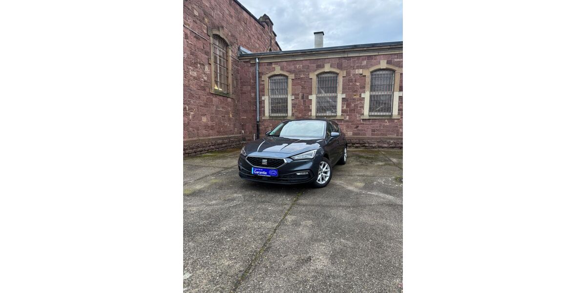 Seat Leon 94.000 km 14.900 &euro; Karlsruhe 76187