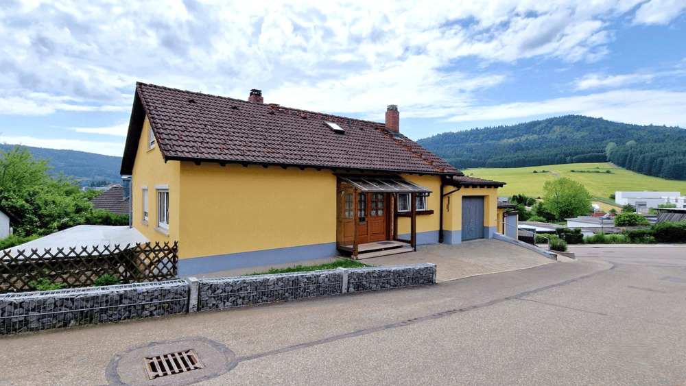 Mehrfamilienhaus, Wohnhaus Wehingen - 7 Zimmer, 160 m&sup2;, 494.000&euro; | Angebot:26684578