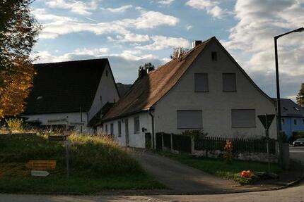 Haus Treuchtlingen - 11 Zimmer, 184 m&sup2;, 195.000&euro; | Angebot:26820213