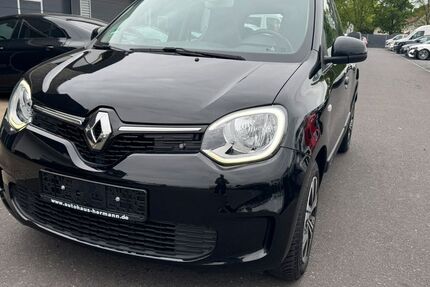 Renault Twingo 93.297 km 6.499 &euro; Kassel 34123