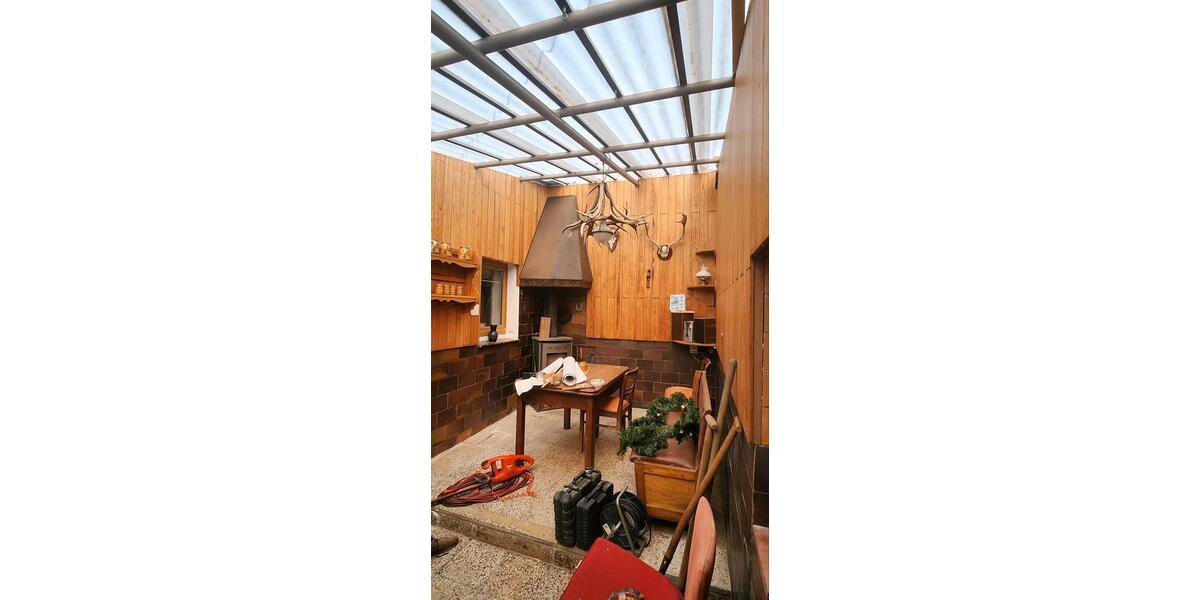 Doppelhaushälfte Neuhaus am Rennweg - 8 Zimmer, 140 m&sup2;, 75.000&euro; | Angebot:25873708